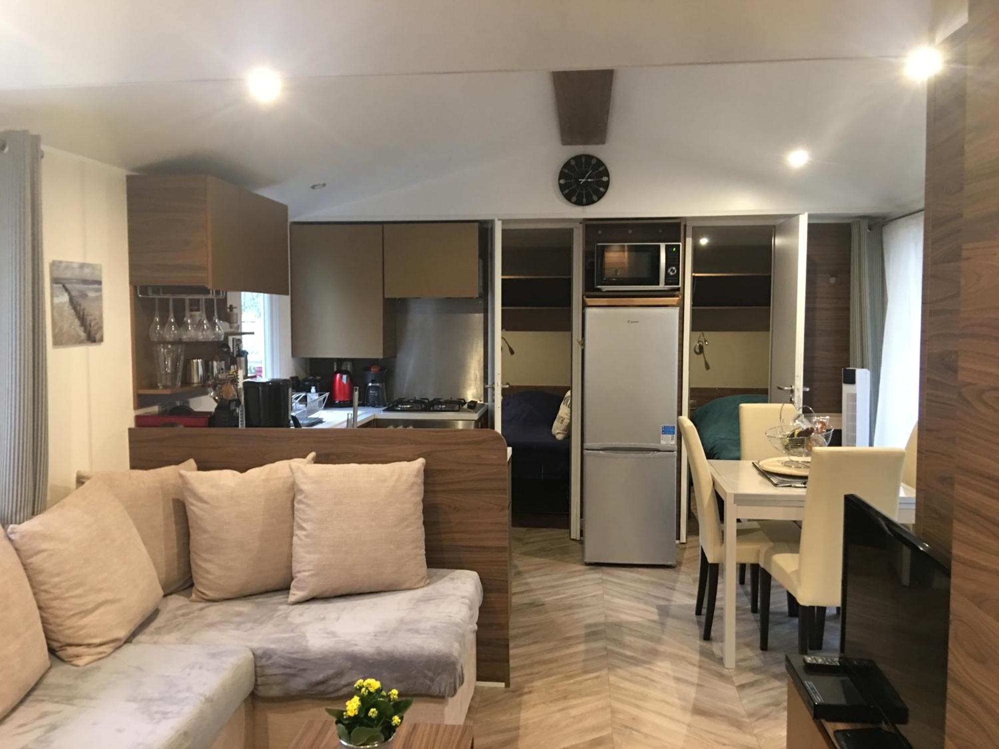 Mobilhome Familial 6 A 7 P 3 Chambres 42 M2 Saint Brevin Les Pierres Couchees Eksteriør bilde
