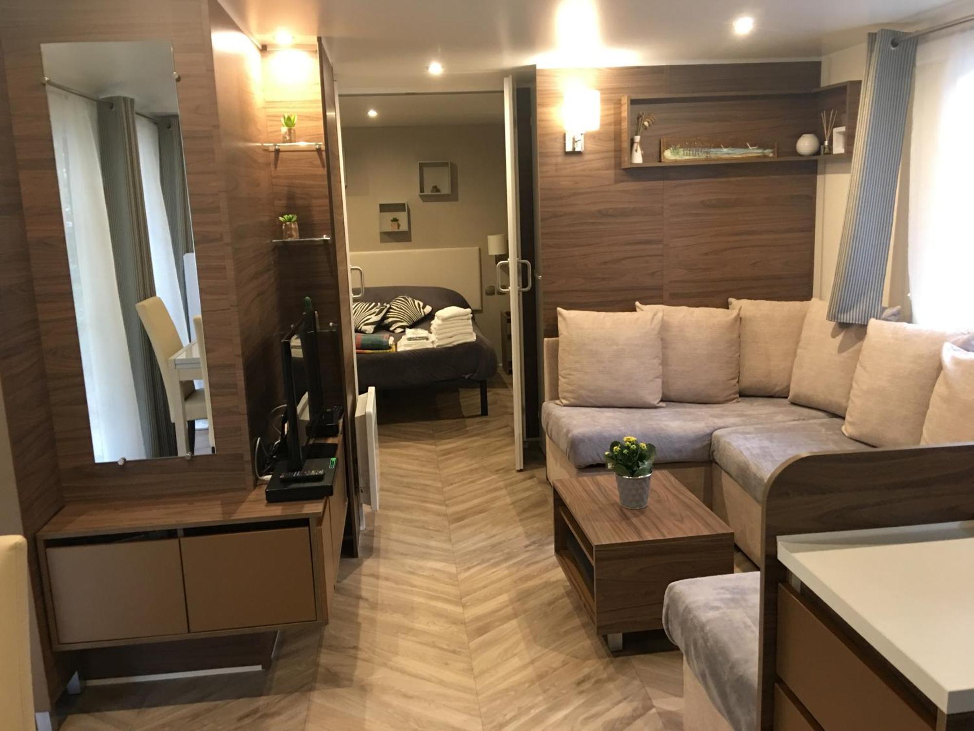 Mobilhome Familial 6 A 7 P 3 Chambres 42 M2 Saint Brevin Les Pierres Couchees Eksteriør bilde