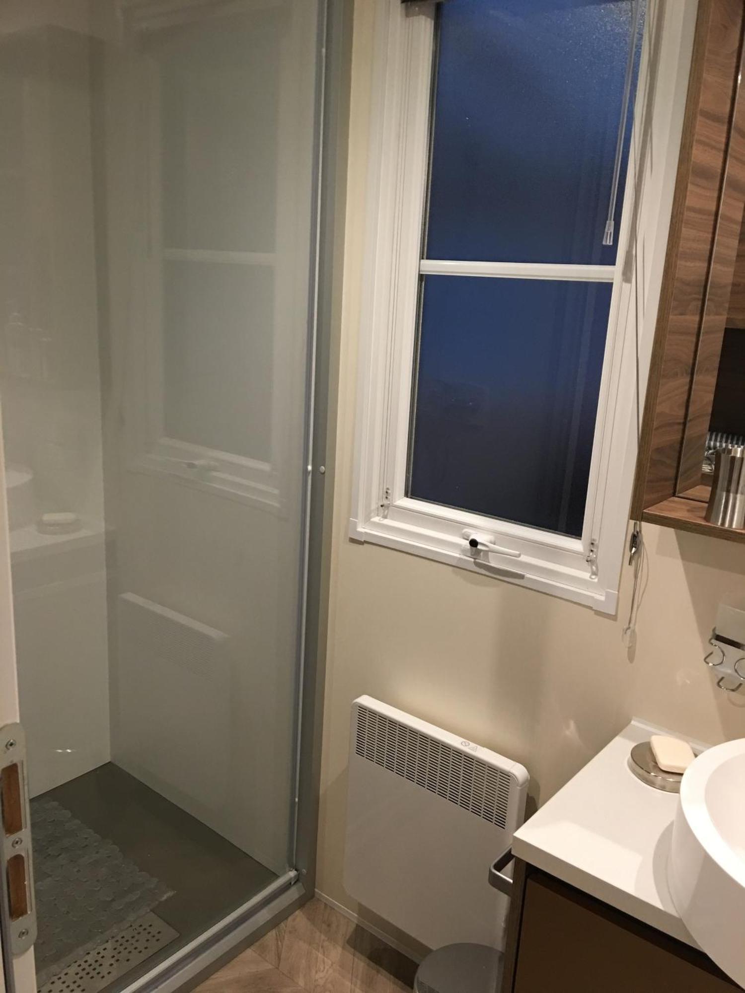 Mobilhome Familial 6 A 7 P 3 Chambres 42 M2 Saint Brevin Les Pierres Couchees Eksteriør bilde