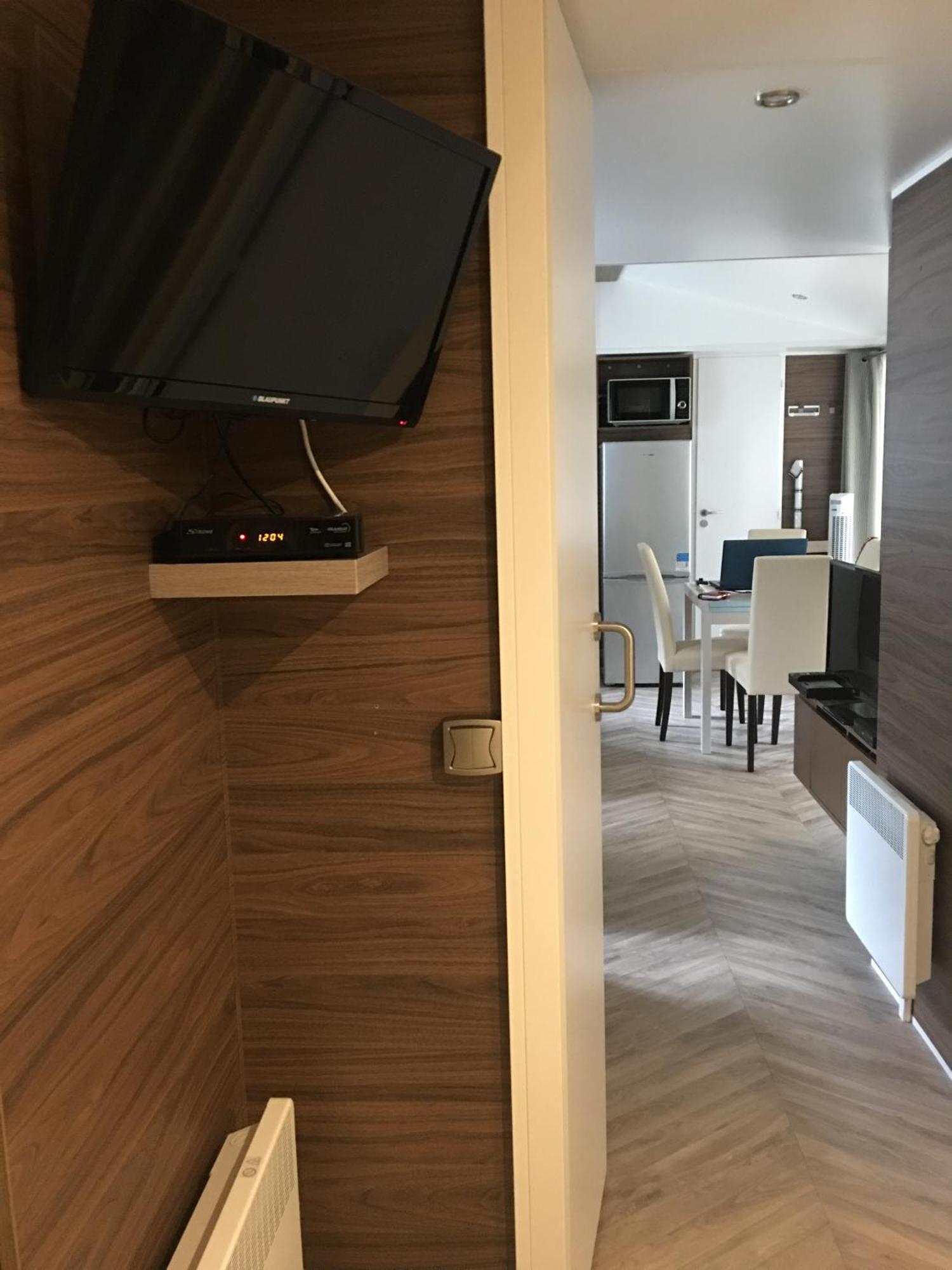Mobilhome Familial 6 A 7 P 3 Chambres 42 M2 Saint Brevin Les Pierres Couchees Eksteriør bilde
