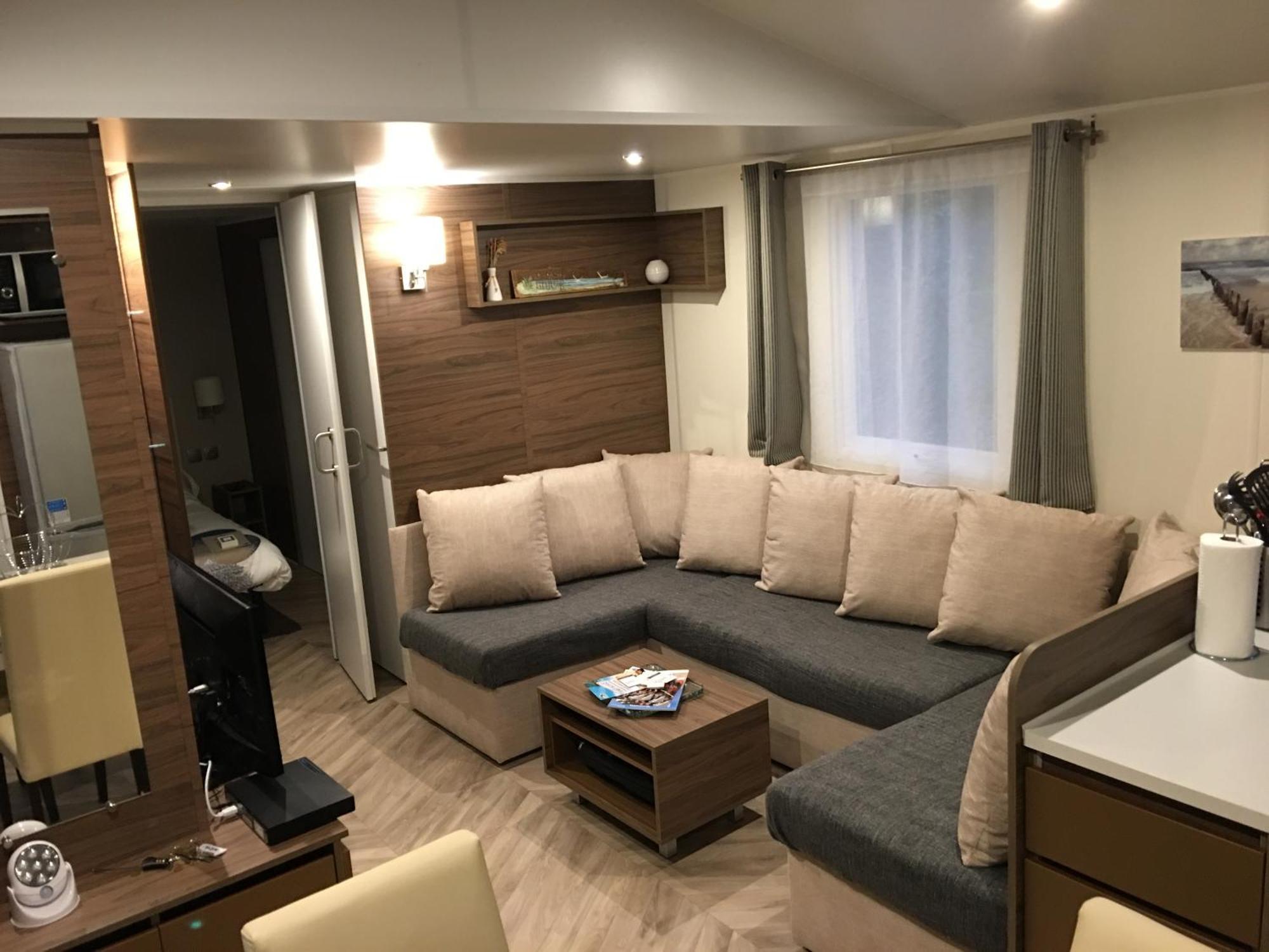 Mobilhome Familial 6 A 7 P 3 Chambres 42 M2 Saint Brevin Les Pierres Couchees Eksteriør bilde