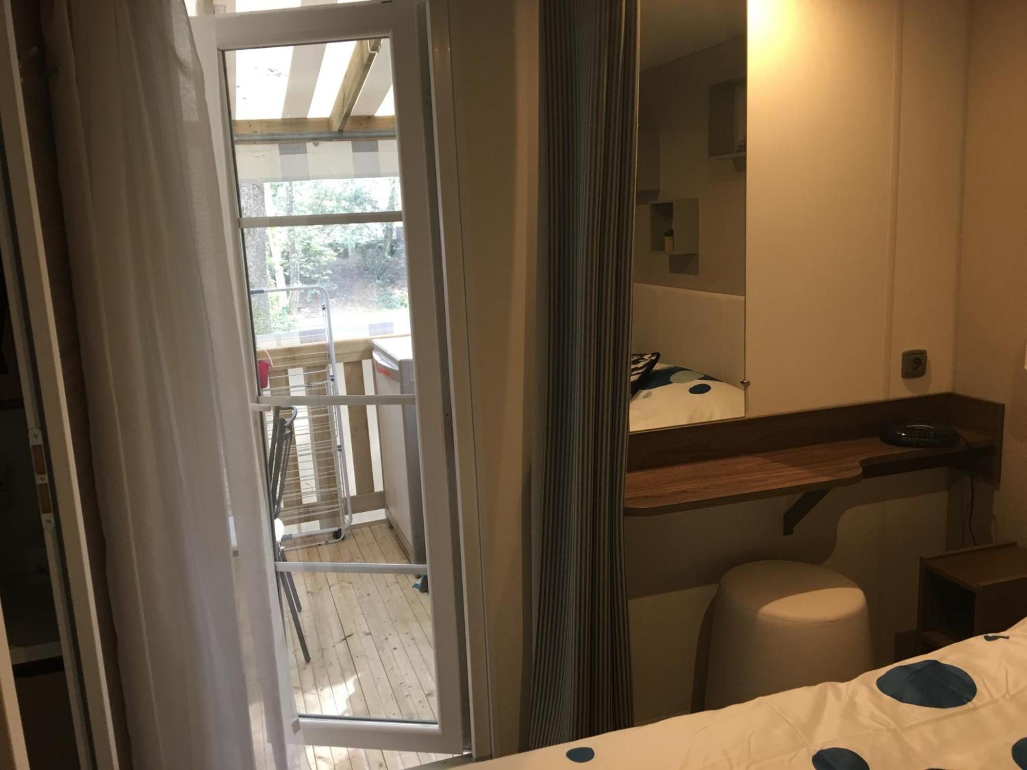 Mobilhome Familial 6 A 7 P 3 Chambres 42 M2 Saint Brevin Les Pierres Couchees Eksteriør bilde
